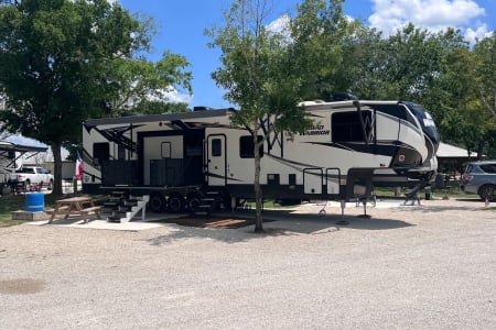 travel trailer for rent san antonio