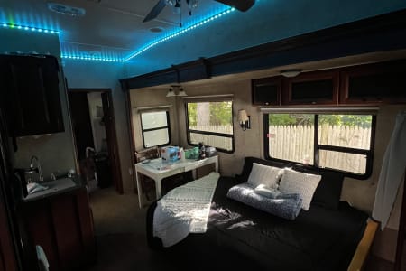 CajunPalmsRVResort Rv Rentals