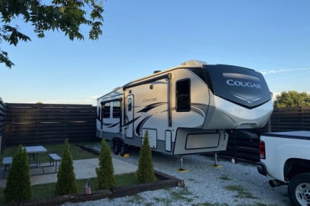 Lenoir CityRV rentals