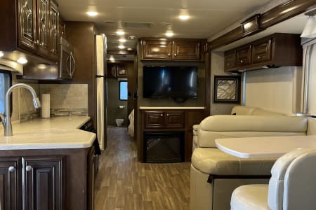 RV Rental riverside,California-(CA)