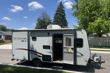 Family Friendly Bunkhouse Trailer - Prep Fee Only $35