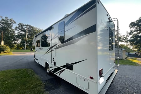 HillwoodCampingPark Rv Rentals