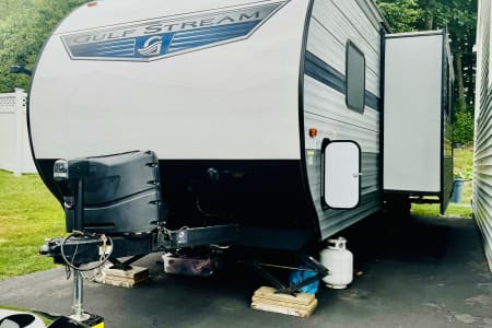 StrangeCreekCampOut Rv Rentals