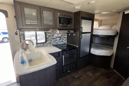 RV Rental bakersfield,California-(CA)