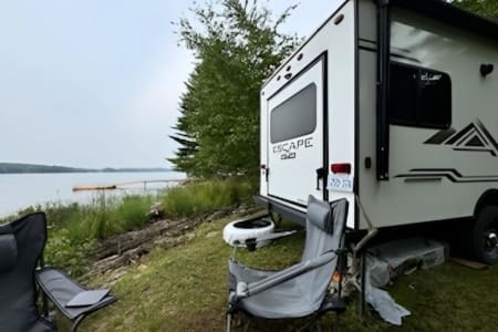Quinte West ON Unique SUV towable 2022 escape.
