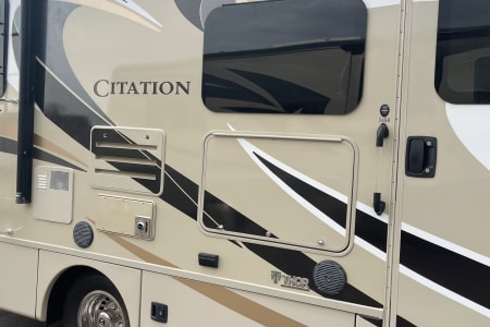 Apache JunctionRV rentals