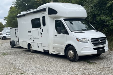 Blanc comme neige ! Mercedes Benz Diesel 25 pi