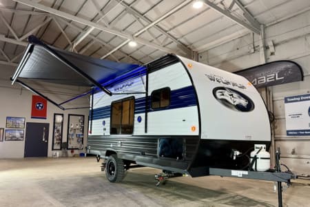 Lakewood CA Fully loaded couples camper