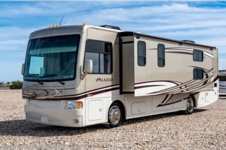 Santee CA Thor Palazzo Diesel Pusher - Your Perfect Adventure Companion