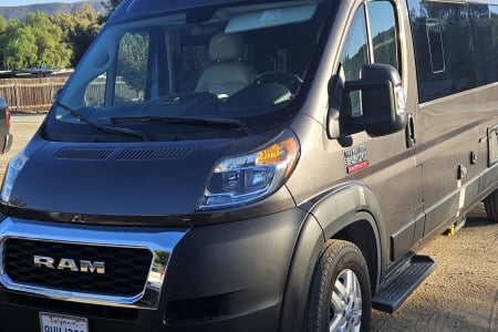 El Cajon CA HONEST RVS – Class B Sleeps 4 (Compact)