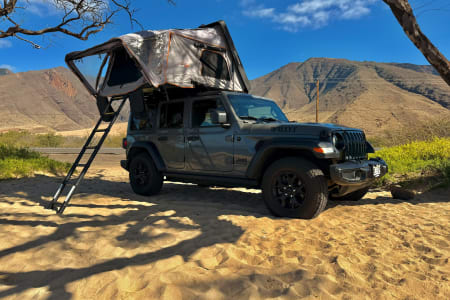 Kahului HI Jeep Wrangler Willy by Easy Camping Maui