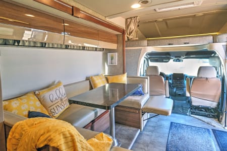 Liberty Hill TX Family Fun Finder: Your Family Adventure Awaits! (Sleeps 4)