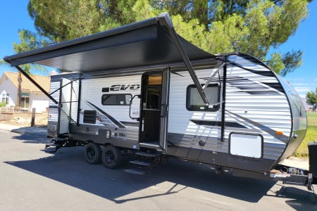 Travel-trailer rentals in Temecula