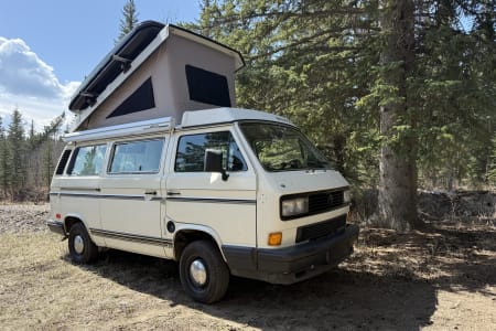 Camper-van rentals in Hinton