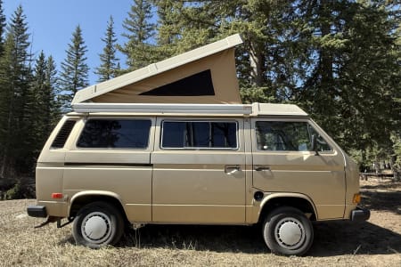 Camper-van rentals in Hinton