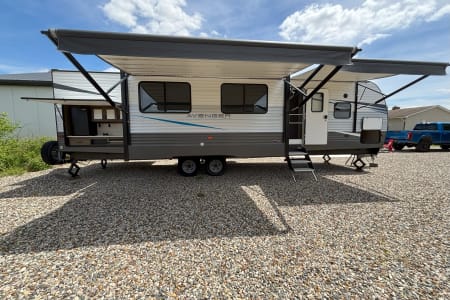 Schoolcraft MI Matt's Prime Time Avenger 32QBI Bunk House Special