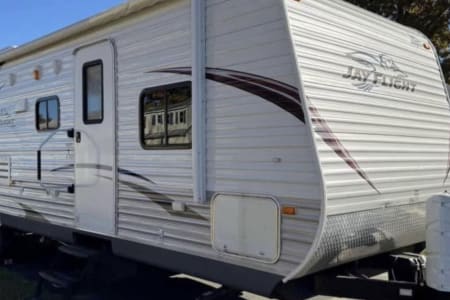 Barre VT Jayco Jay Flight 32' Sleeps 8-10 people