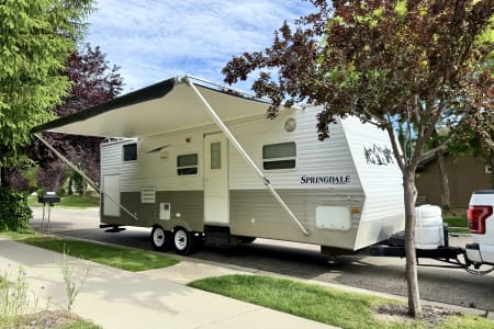 Meridian ID Boho Clubhouse Family camper for 4-6