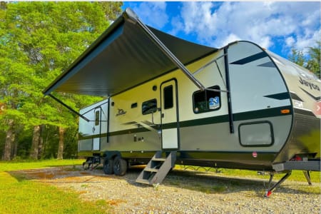 Travel-trailer rentals in Cornhill