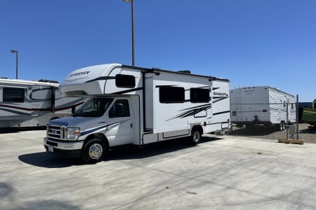 Bakersfield CA 2022 Fuel Sipper w/solar Forest River Sunseeker 2550