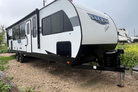 New Braunfels TX 2024 Salem View 35 - Rate includes Delivery, Ins & Fees*