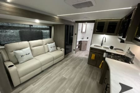 Ellington CT Transcend your Imagination
