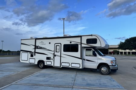 Plano TX Rhonda The Road Queen - 2022 East to West Entrada
