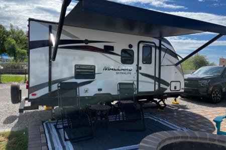 Phoenix AZ The Perfect Little Glamper Bunkhouse!