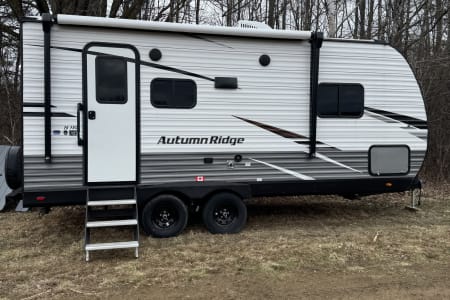 Kemptville ON 4 SLEEPER CAMPER- ALL SEASON