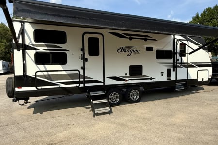 Burleson TX Grand Design Imagine 2800BH