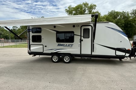 Burleson TX 2019 Keystone Bullet Crossfire 2200BH