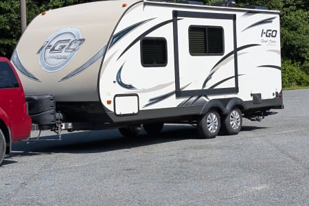 Crisfield MD 23' Travel Trailer for all your camping fun!