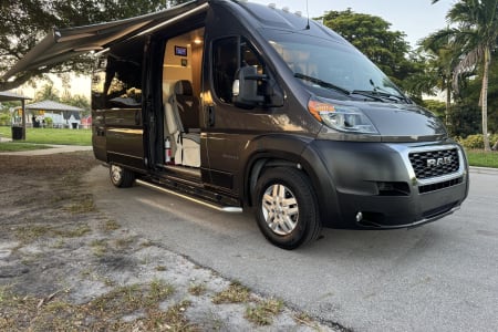 Sunrise FL Mango Motion: Where Comfort Meets Adventure