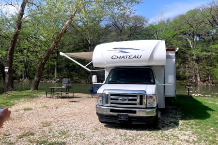 Conroe TX 2023 Thor Chateau 28Z