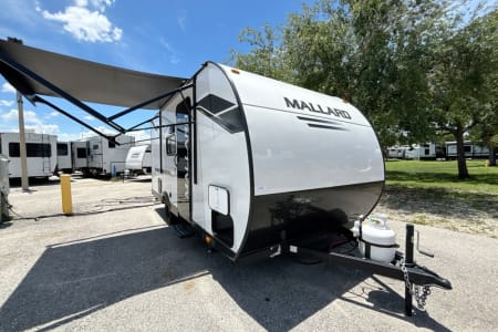 Travel-trailer rentals in Irvine