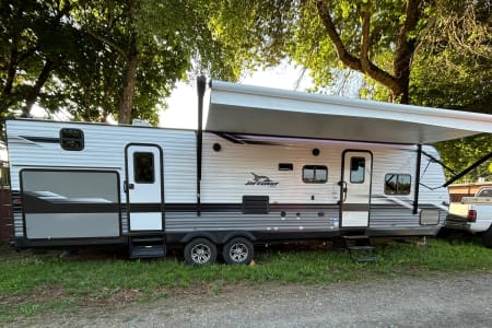 Onalaska WA 2022 Jayco 36’ - Outdoor Kitchen - bunk house - Sleeps 10+