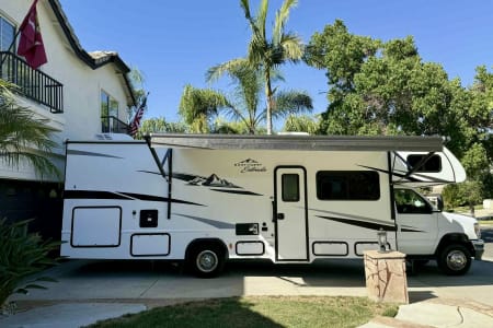 Corona CA Brand new luxury 2024 Type C RV Near Orange County Sleep Up to 10
