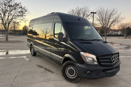 Irving TX Spacious Captain chairs van