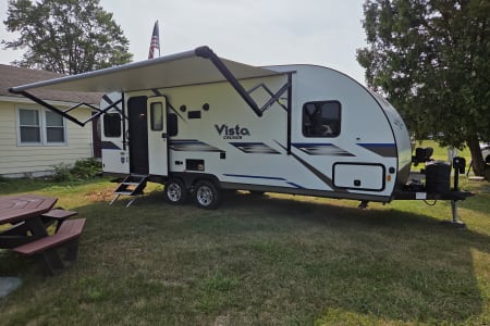 Travel-trailer rentals in Whitehall