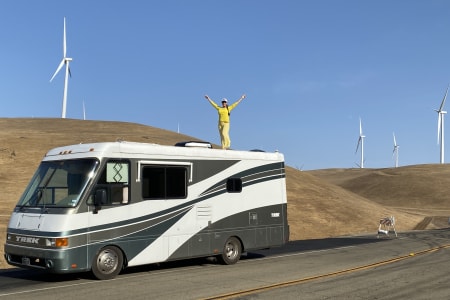 San Francisco CA Fun Bus with Chauffeur