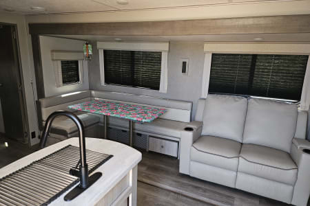 Amarillo TX Mini home on wheels - 2024 Coachmen Catalina legacy