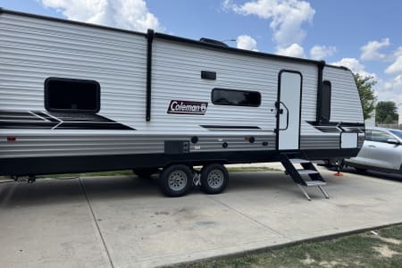 Franklin IN 2024 Coleman Lantern 262BH – sleeps 8-fully loaded with delivery availabl