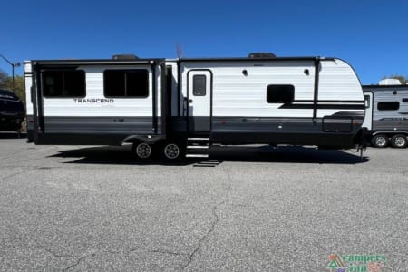 Arlington WI Aaron's Grand Design Transcend Travel Trailer