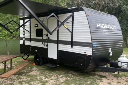oxford WI Cozy Camper Getaway - Delivered & Setup For You! (Near Wisconsin  Dells)
