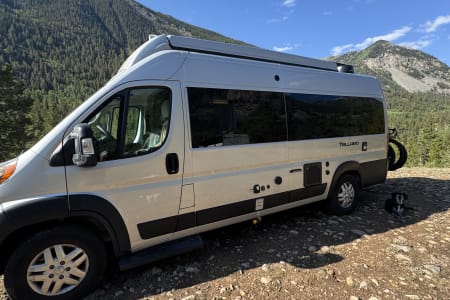 Lakewood CO Rocky Mountain Roamer – Your Cozy Colorado Camper Van