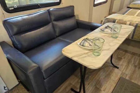 Hamilton ON Kitty's 2024 Coachmen Remote 