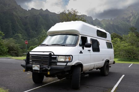 Honolulu HI Da Big Kahuna | Go Anywhere Oahu Camper Van