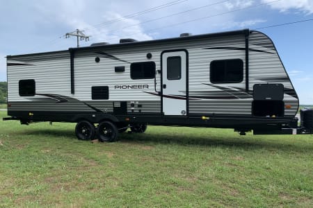 Moneta VA 2021 Heartland Pioneer Sleeps 10