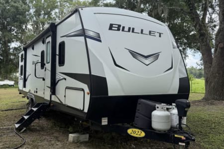 Waycross GA New! 2022 Bullet Ultralite- private rooms! FuLLy LOADED for 8-10!