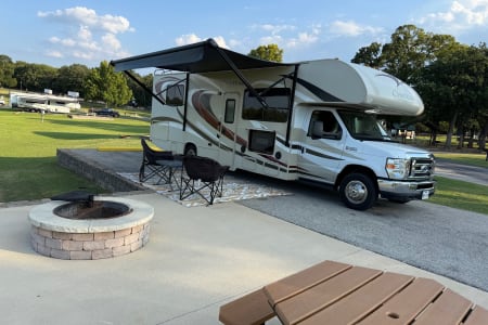 alvarado TX 2015 Thor Chateau